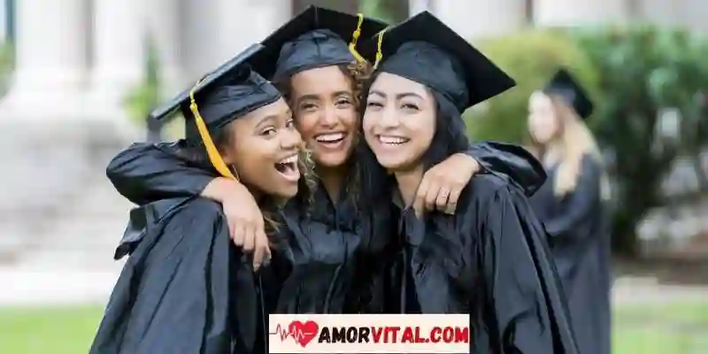 Carta De Graduación Para UNA AMIGA: Mensajes De Felicitaciones Sinceras
